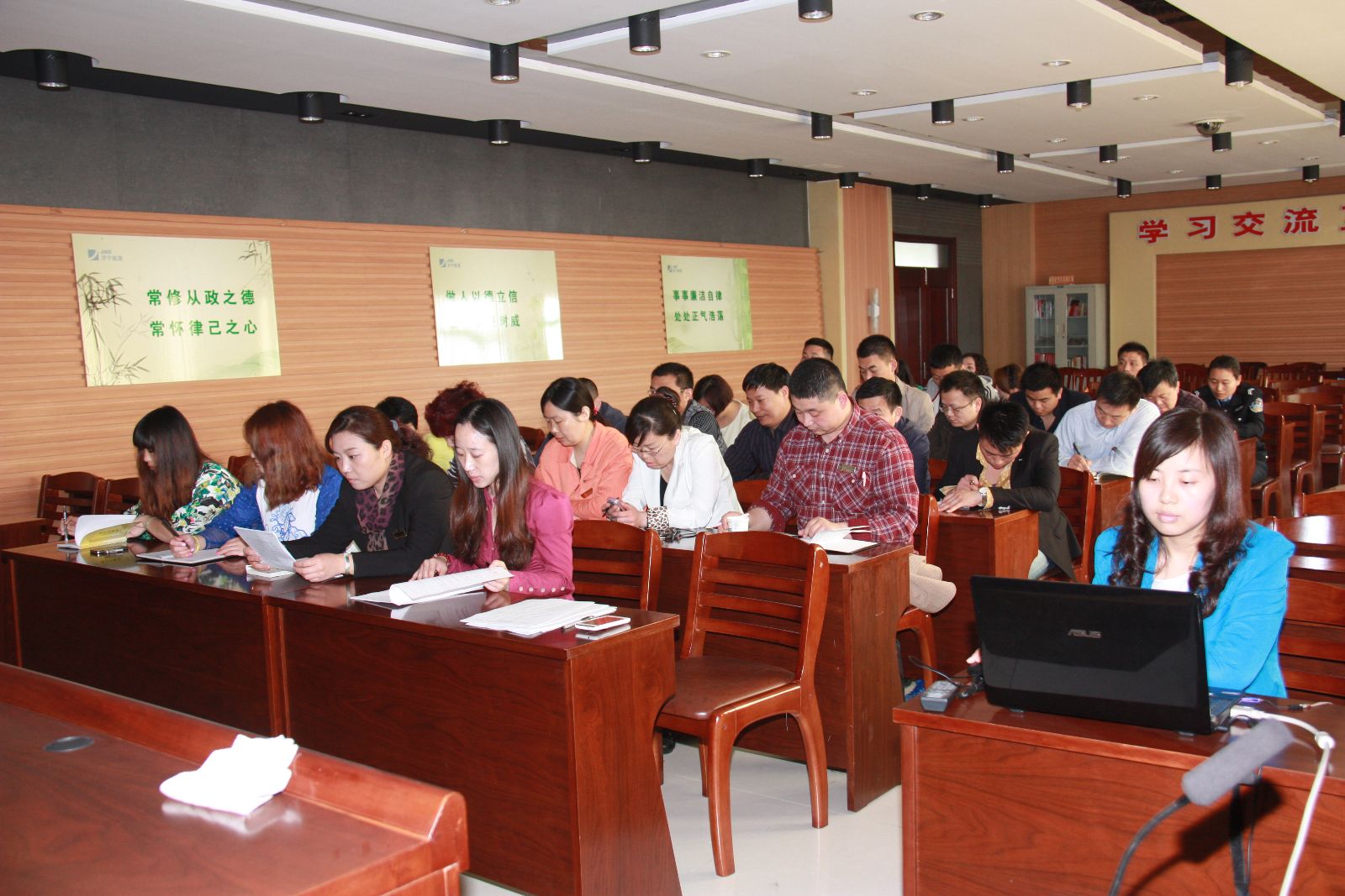 欢迎莅临优惠大厅